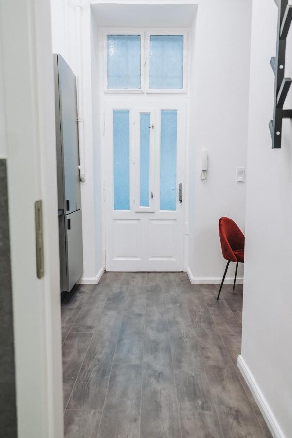 D84- Boutique Apartments, Best Location, By Bqa Budapest Bagian luar foto
